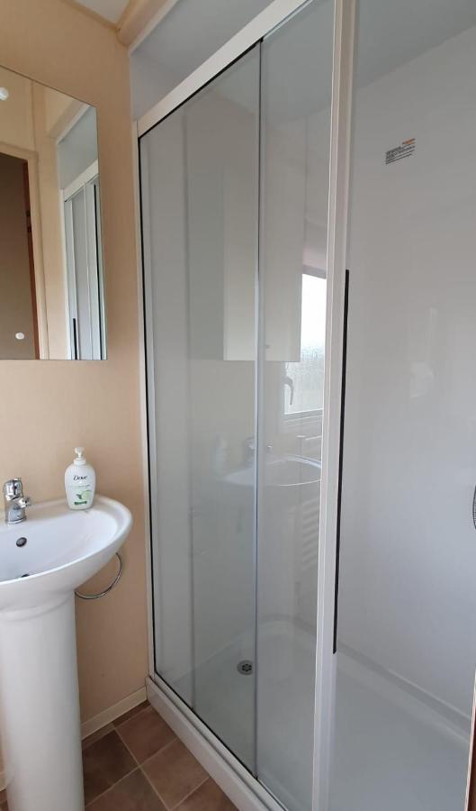 Hotel Olympic Holiday Caravan Selsey Esterno foto