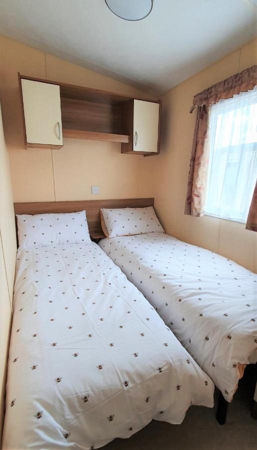 Hotel Olympic Holiday Caravan Selsey Esterno foto